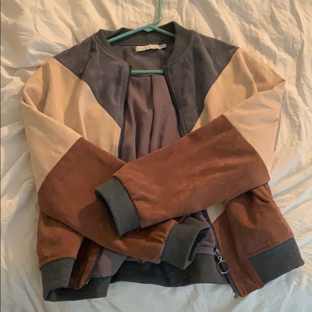 Paper & Crane Bomber from Vici